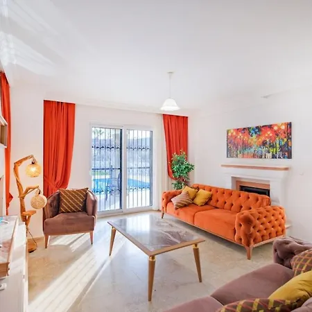 Villa Hisaroenue, Center Luxury *