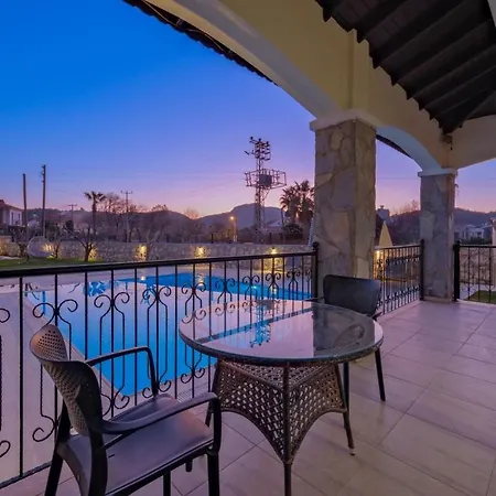 Hisaroenue, Center Luxury Villa Fethiye