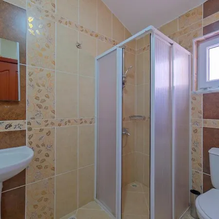 Hisaroenue, Center Luxury *